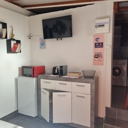 Charmant Studio D'Invite - Baie-Mahault Zewnętrze zdjęcie